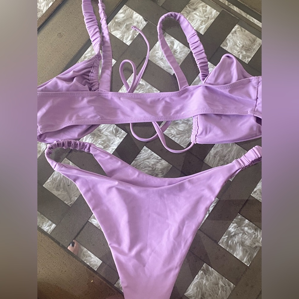 Lavender bikini - Picture 4 of 4